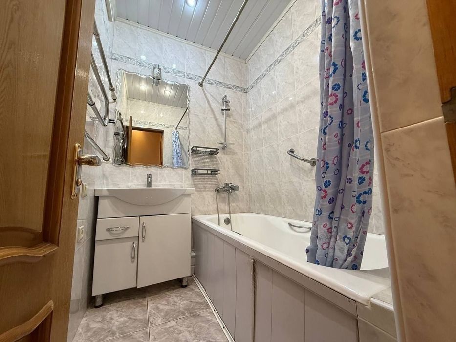 Mirzo Ulugʻbek Maksim Gorkiy 3 xona kv ijaraga beriladi