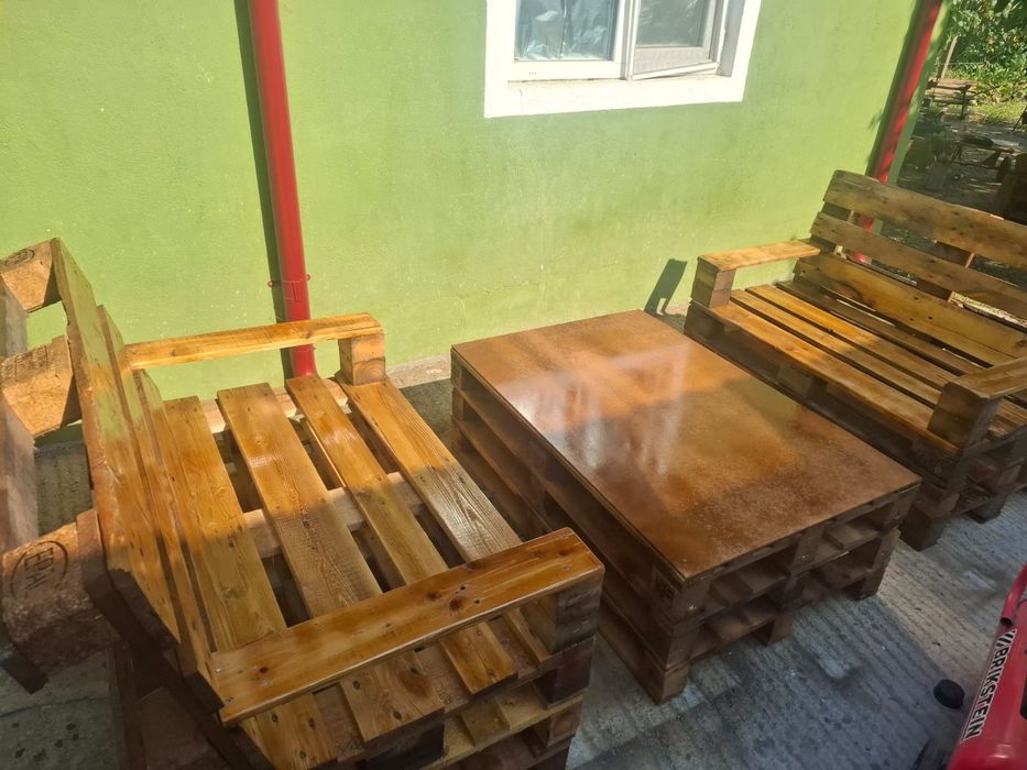 Set măsuță și 2 băncuțe