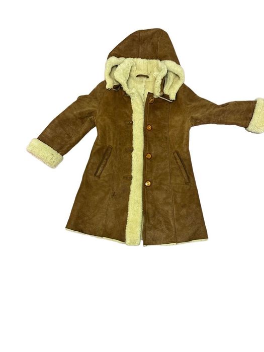 Зимняя дубленка для девочки