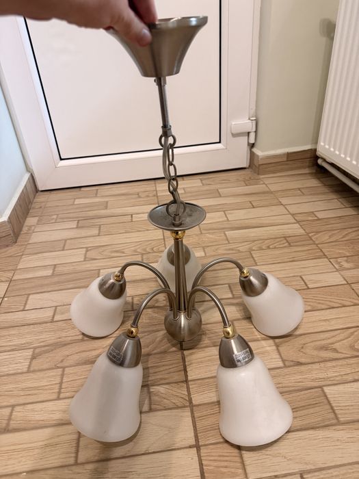 Vând lustre cu 5 brațe – 2 bucăți disponibile