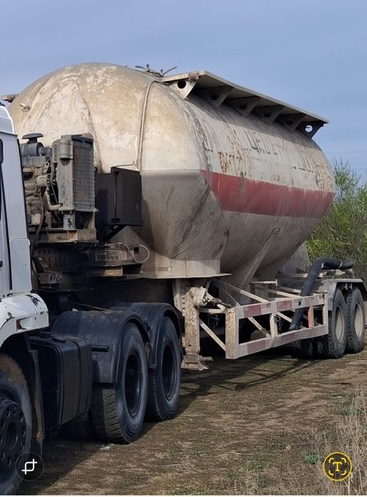 Цементовоз в отличном состоянии