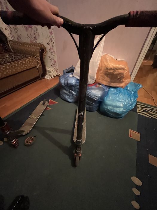 Продам трюковой самокат