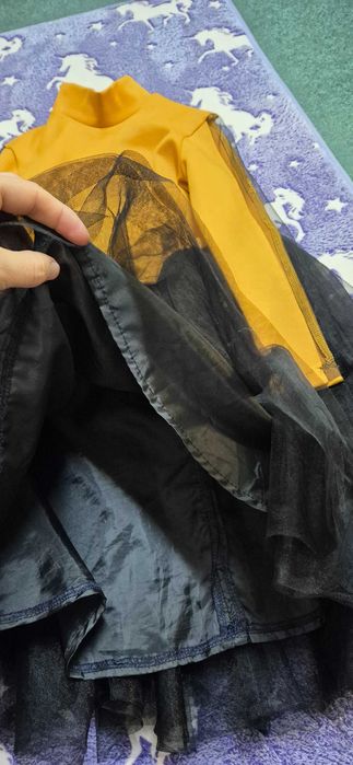 Елегантна рокля с тюл