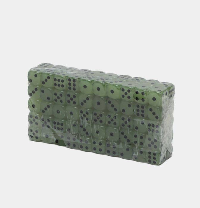Кубики / зарики игральные для настольных игр комплект 100 штук