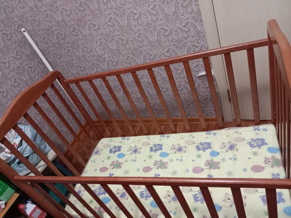 Детская кроватка б/у
