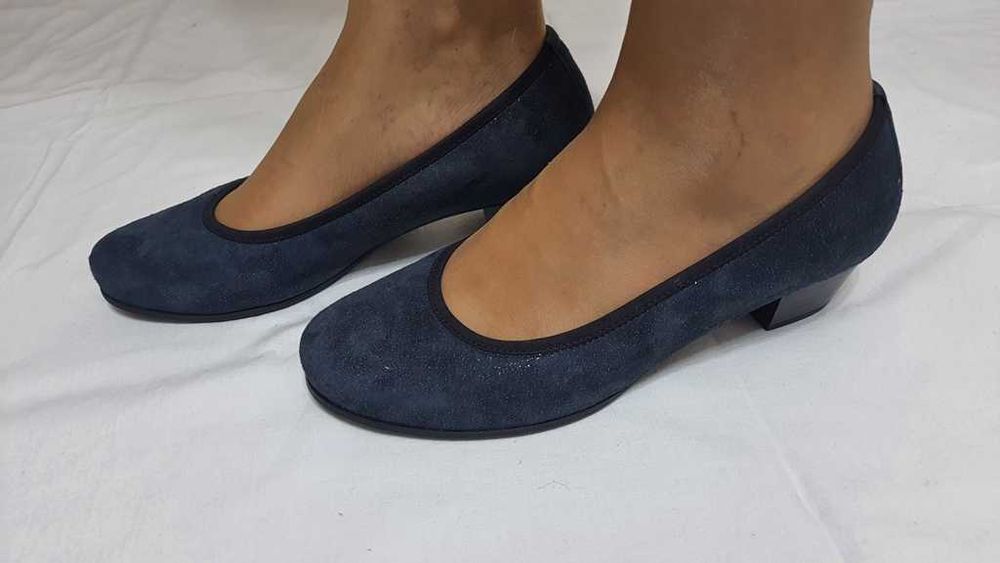 Pantofi eleganti full piele de la CAPRICE marimea 40