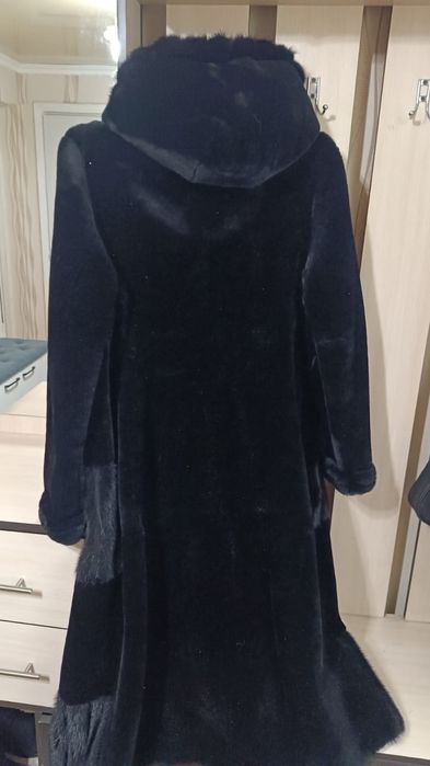 Шуба  овчина с норкой