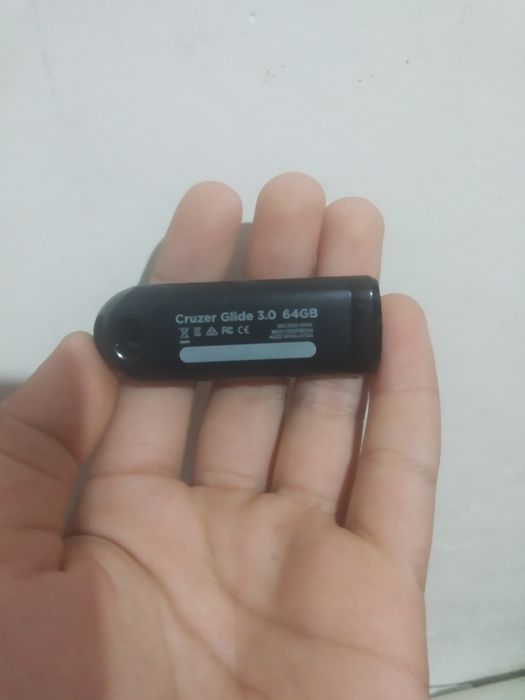 SanDisk fleshkasi xotirasi 64gb Malayziyada ishlab chiqarilgan ideal .