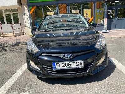 Vand Hyundai i30, an de fabricatie 2014, 31.000 (treizeci si unu de mii) Km, singurul proprietar