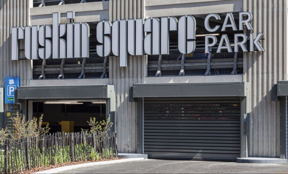 Скоростные автоматические ворота в Паркинг Efaflex (Германия) до 3м/с