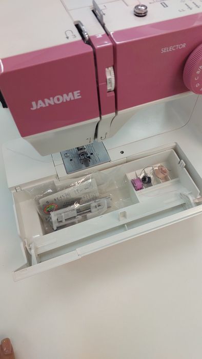 Швейная машинка Janome 1522