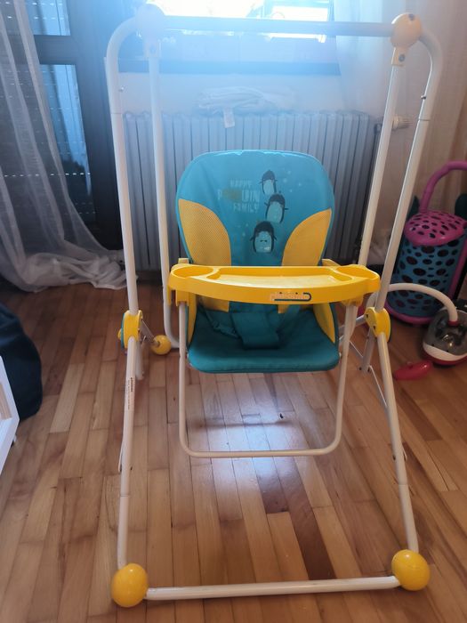 Подарявам детска люлка