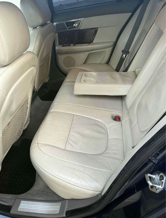 Vand Jaguar XF 2.7 V6