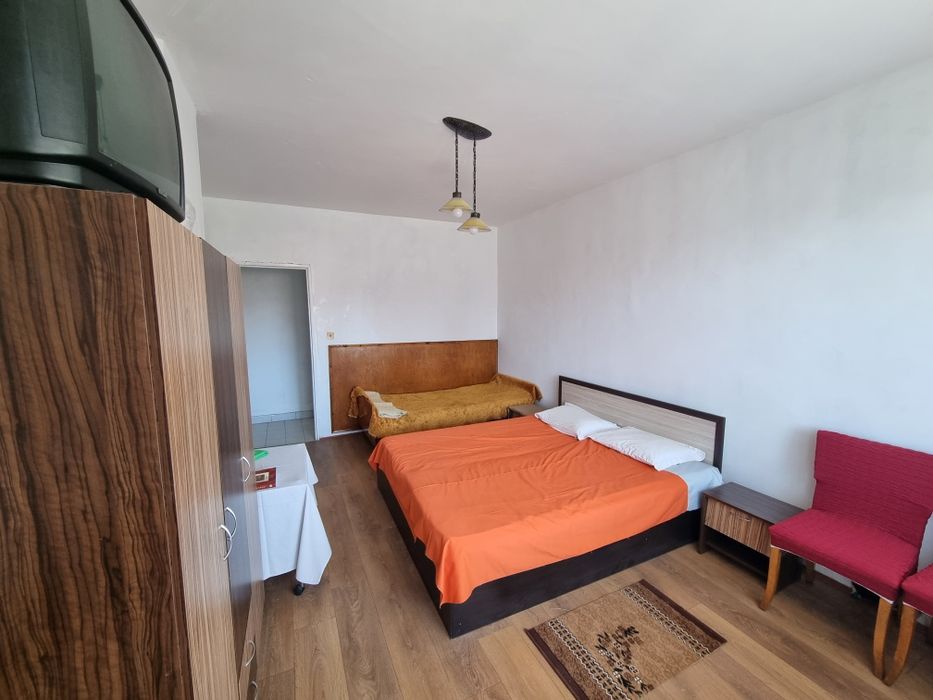 Тристаен апартамент под наем - Дупница, ж.к. Велчова Завера