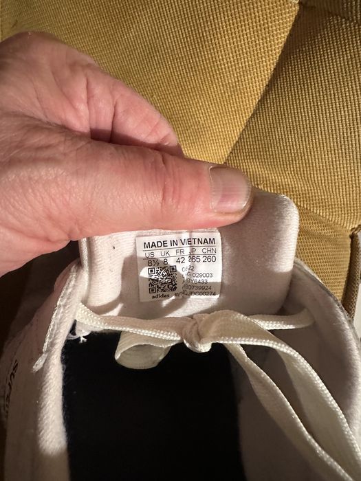 Продам кроссовки ADIDASунисекс