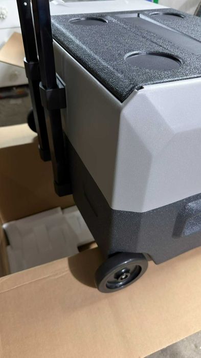 Нов къмпинг хладилник VEVOR 30L / 12v-24v-220v/ Компресор / Bluetooth