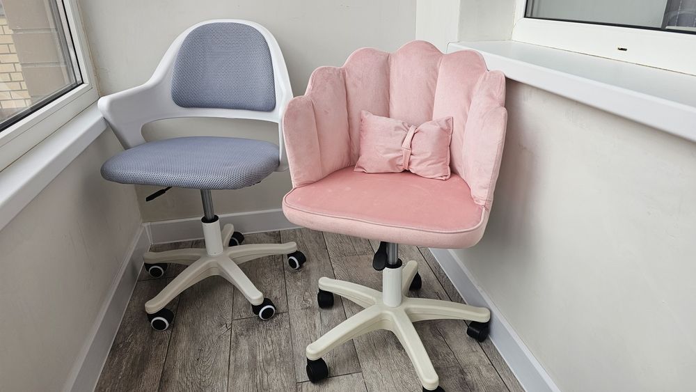 Продам детские кресла