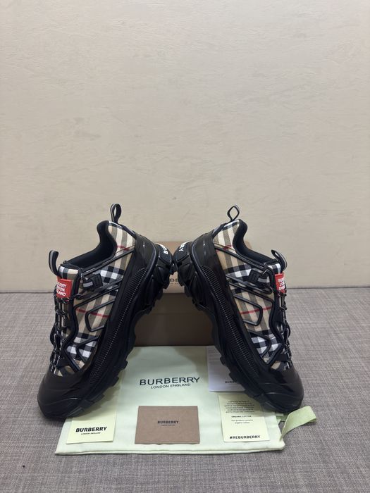 Мъжки обувки  Burberry Arthur НОВИ 42-45