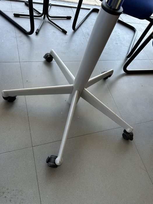 Set Mobilier Birou/Ședințe (Masă Reglabilă pe Înălțime + 4 Scaune) – Import Germania