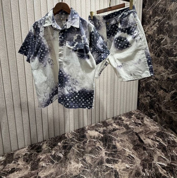 Мъжки къси екипи различни модели