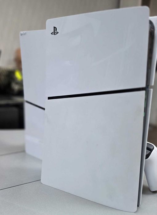 PlayStation 5 и PlayStation 5 digital