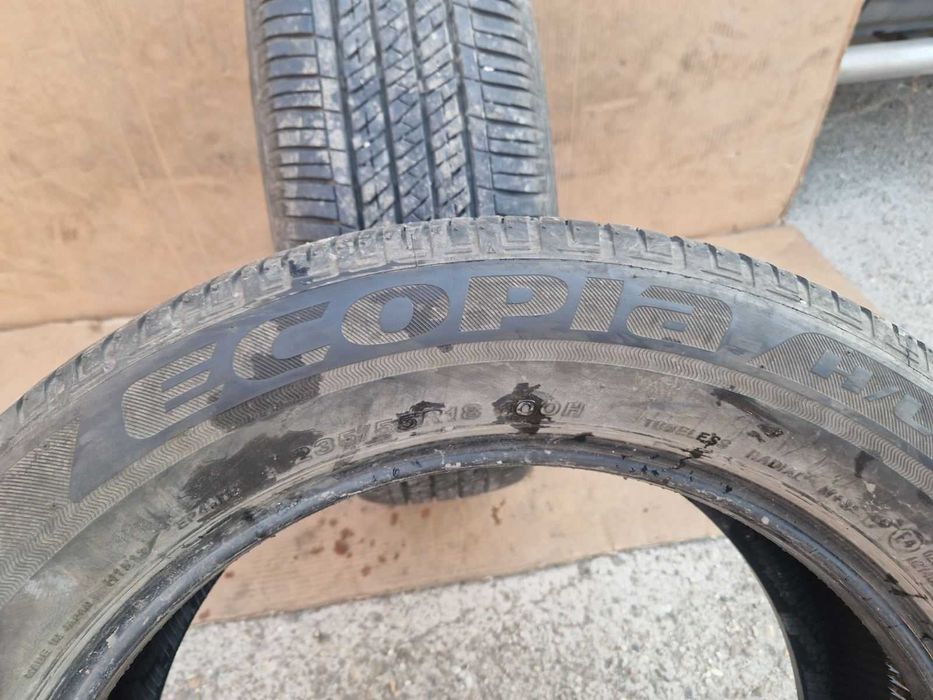 2 Bridgestone R18 235/55 Летни гуми  DOT1918