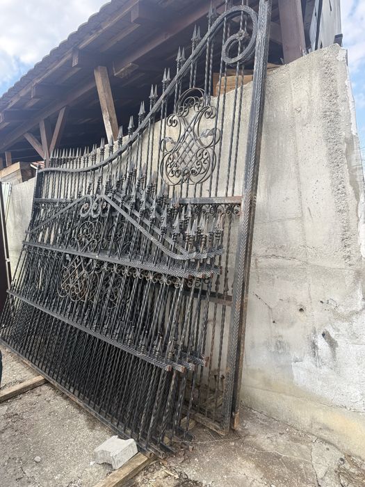 Vand poarta si gard fier forjat