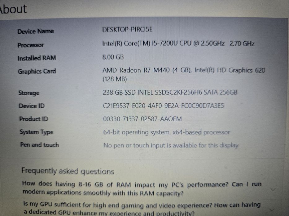 Laptop Dell Inspiron model P66F I5 gen 7 8 giga ram ssd 256