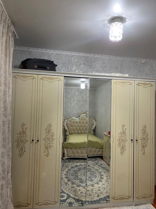 Спальный гарнитур