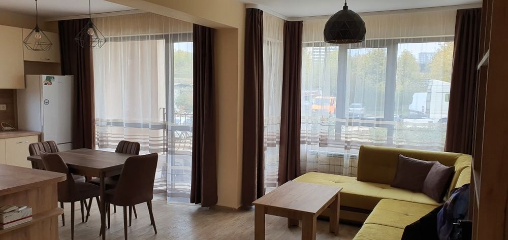 Дава се под наем Тристаен апартамент в Плевен, Дружба 1 - 110 кв.м за 612 € - Снимка #4