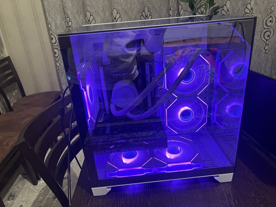 Прадаю комп полны рабочи без моника