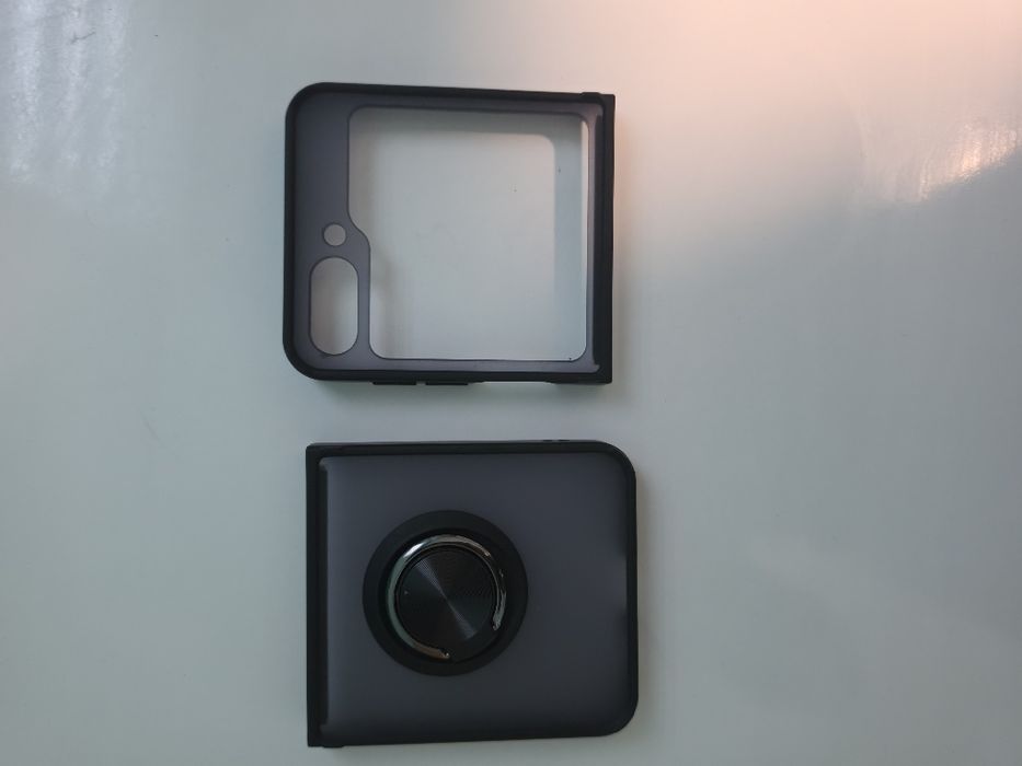 Samsung Gakaxy Zflip 5 + case