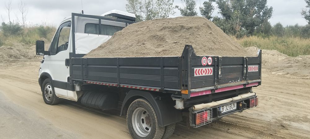 Transport nisip, pietriș, balast, pământ negru vegetal