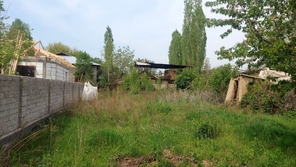 Чирчик Бустонлик тумани 6 сотих ер сотилади нархи сотихига езилган