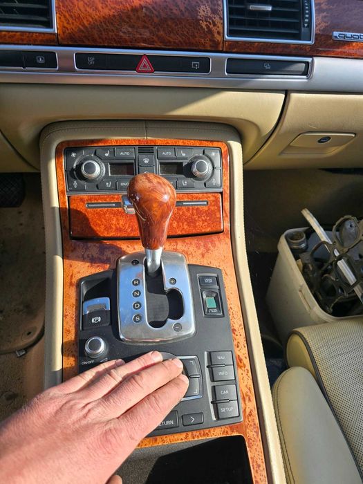 **САМО НА ЧАСТИ***  Audi A8 D3 6.0 w12, Long, B&O, Distronic