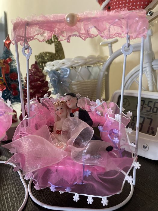 Влюбленная пара ,, подарочная статуэтка