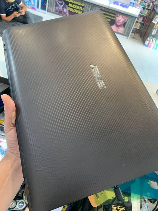 ASUS Notebook Sotiladi