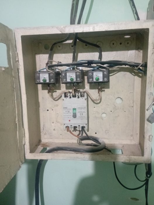 Buhonka pishiradigan pech sotiladi.