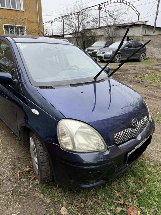 Toyota Yaris 1.0 бензин НА ЧАСТИ