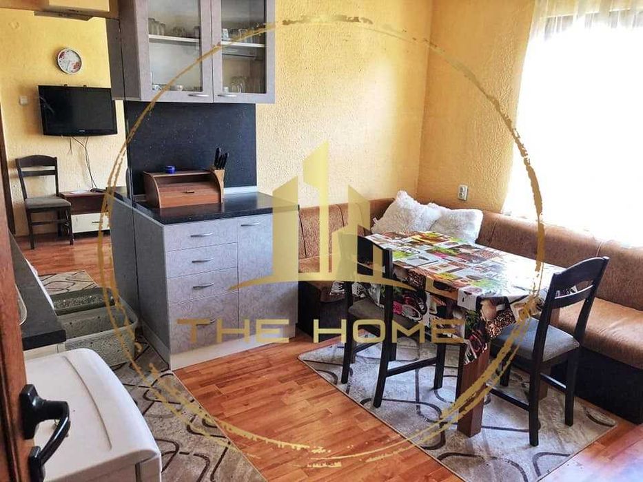 Дава се под наем Двустаен апартамент в Варна, Цветен квартал - 35 кв.м за 330 € - Снимка #1