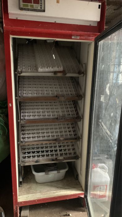 Продам инкубатор