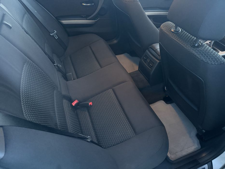 BMW seria 3 motor 2,0 Diesel an 2011 Xenon/Navigatie