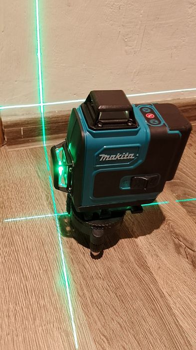 Set scule, unelte și baterii