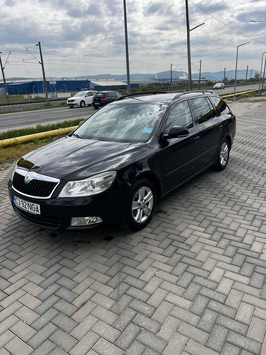 Masina Skoda Octavia 2