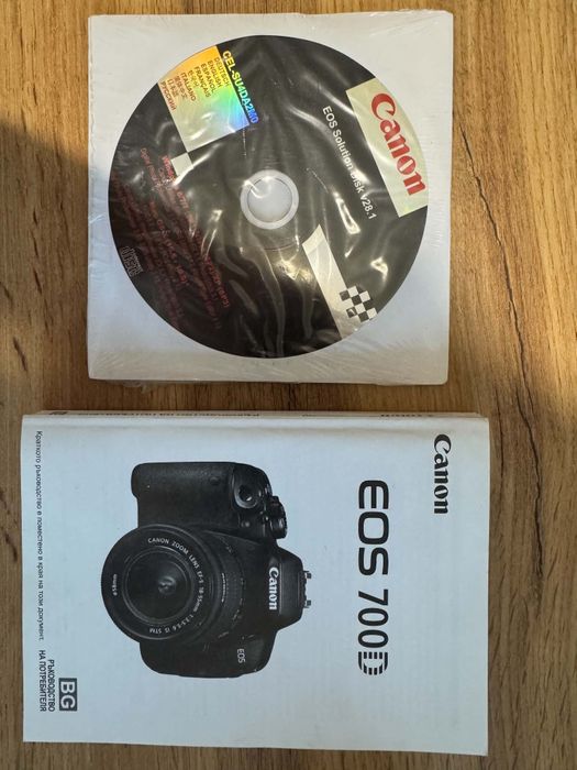 Фотоапарат Canon EOS 700D с 2 обектива