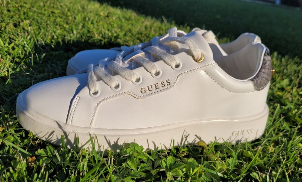 Pantoi sport, Sneakers marca originala Guess, noi, marimea 37