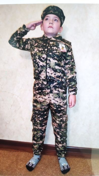 Новая в упаковке Детская военная форма