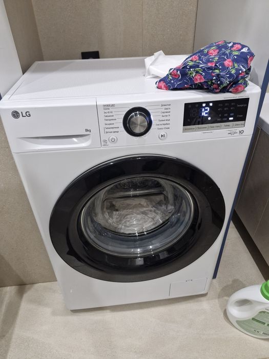 Продам стиралку lg