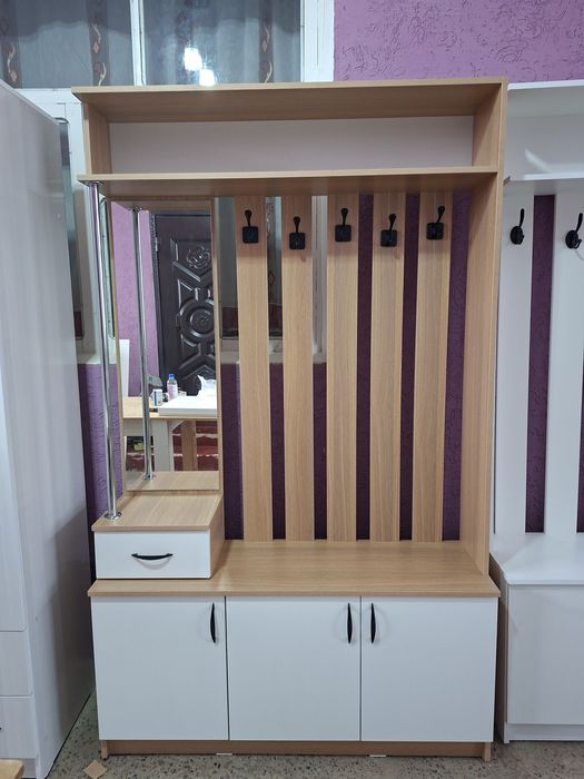 Прихожка новый ламинат