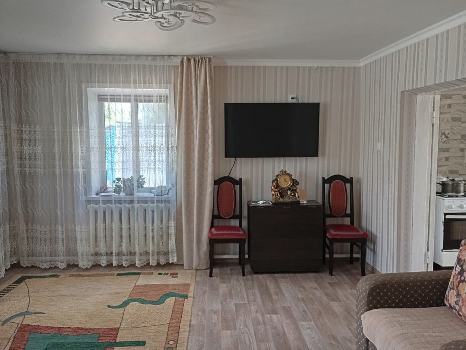 Кирпичный дом с центральным отоплением!!!